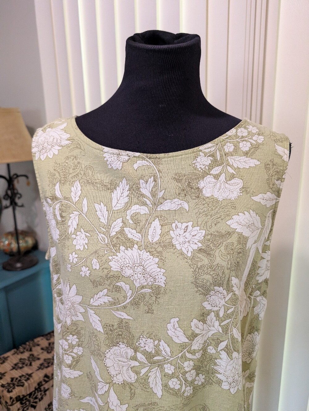 White Stag Linen Floral Shift Dress - Picture 2 of 5